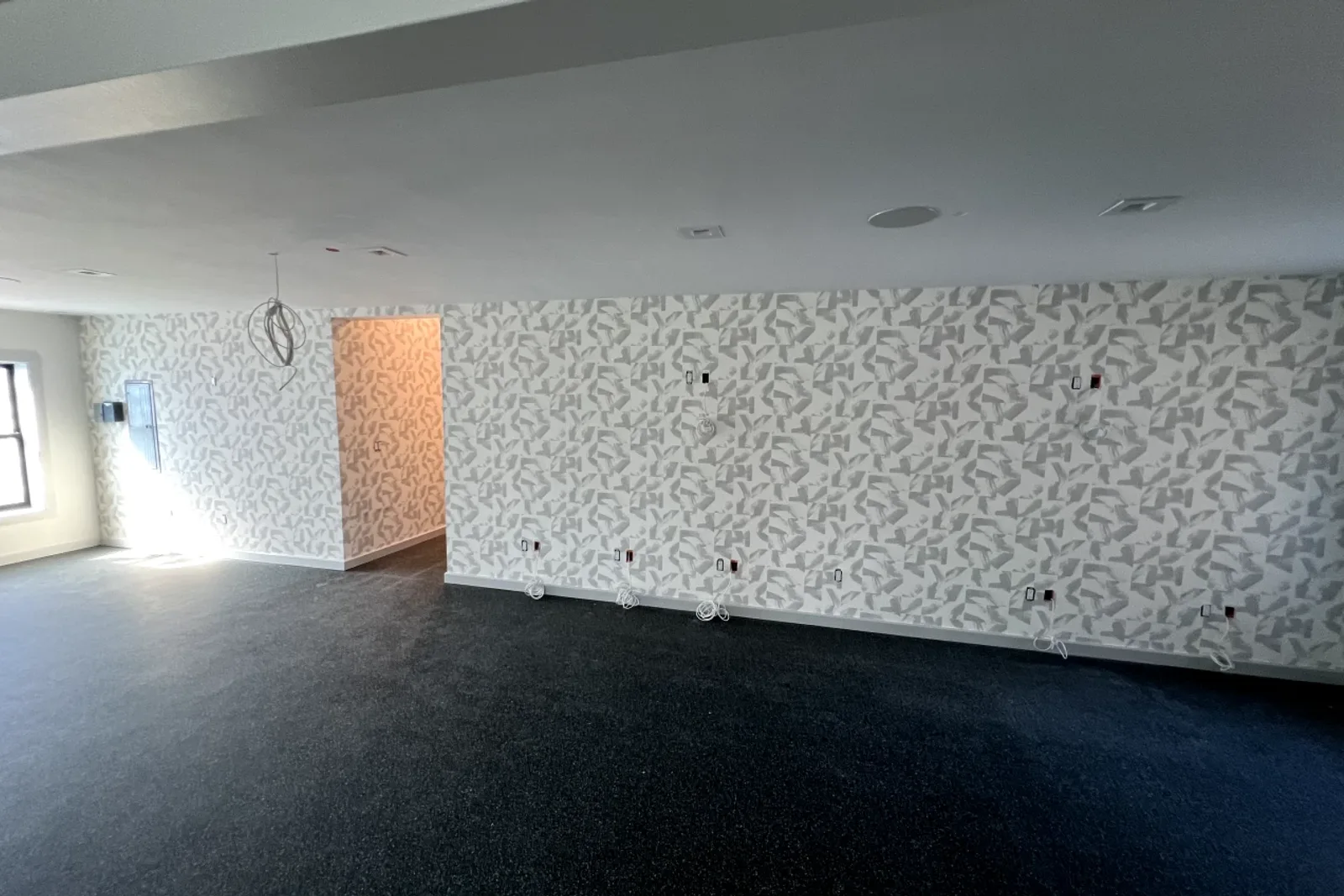 How to match wallpaper between rooms