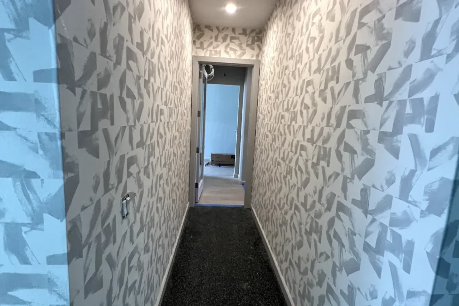 Wallpaper Installed In Ny In A Hallway