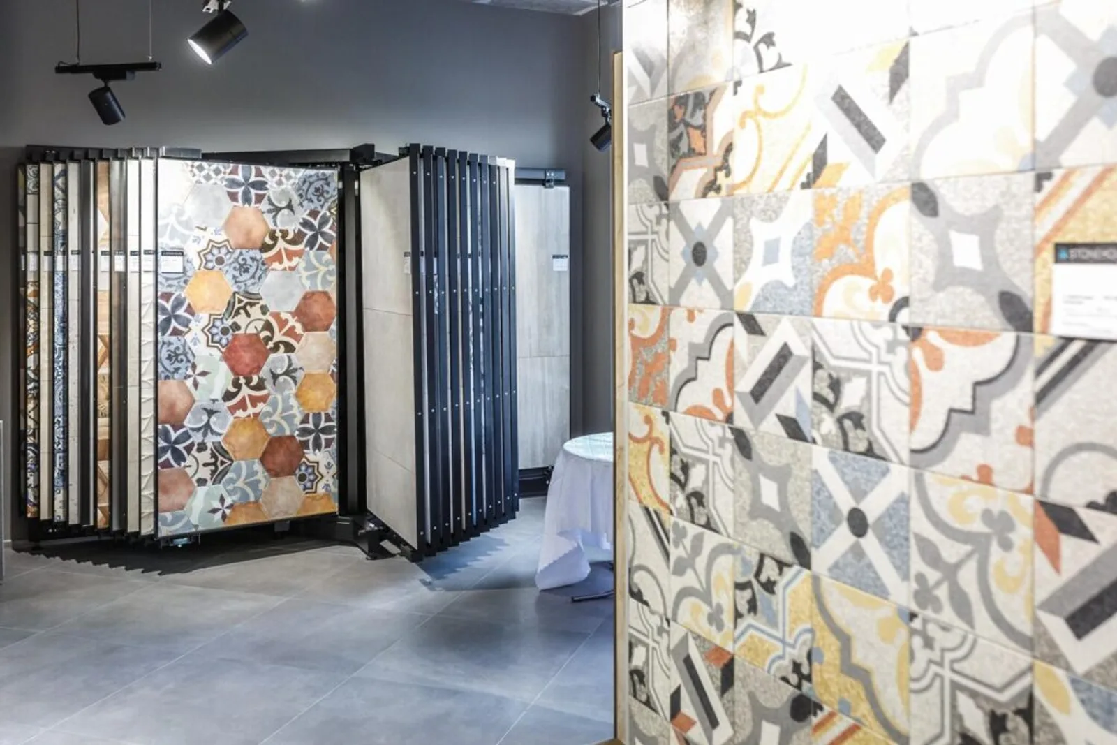 Grodno Belarus April 2019 Interior Modern Ceramic Tile Natural Stone Shop 97694 4755