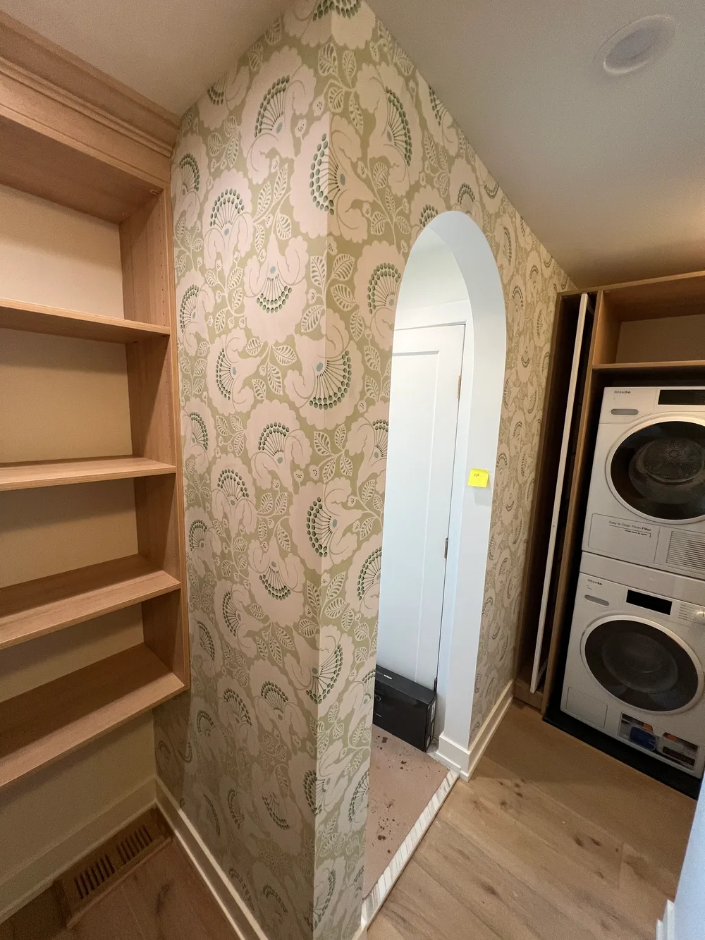 Residential wallpaper installation project by RCP Wallpaper