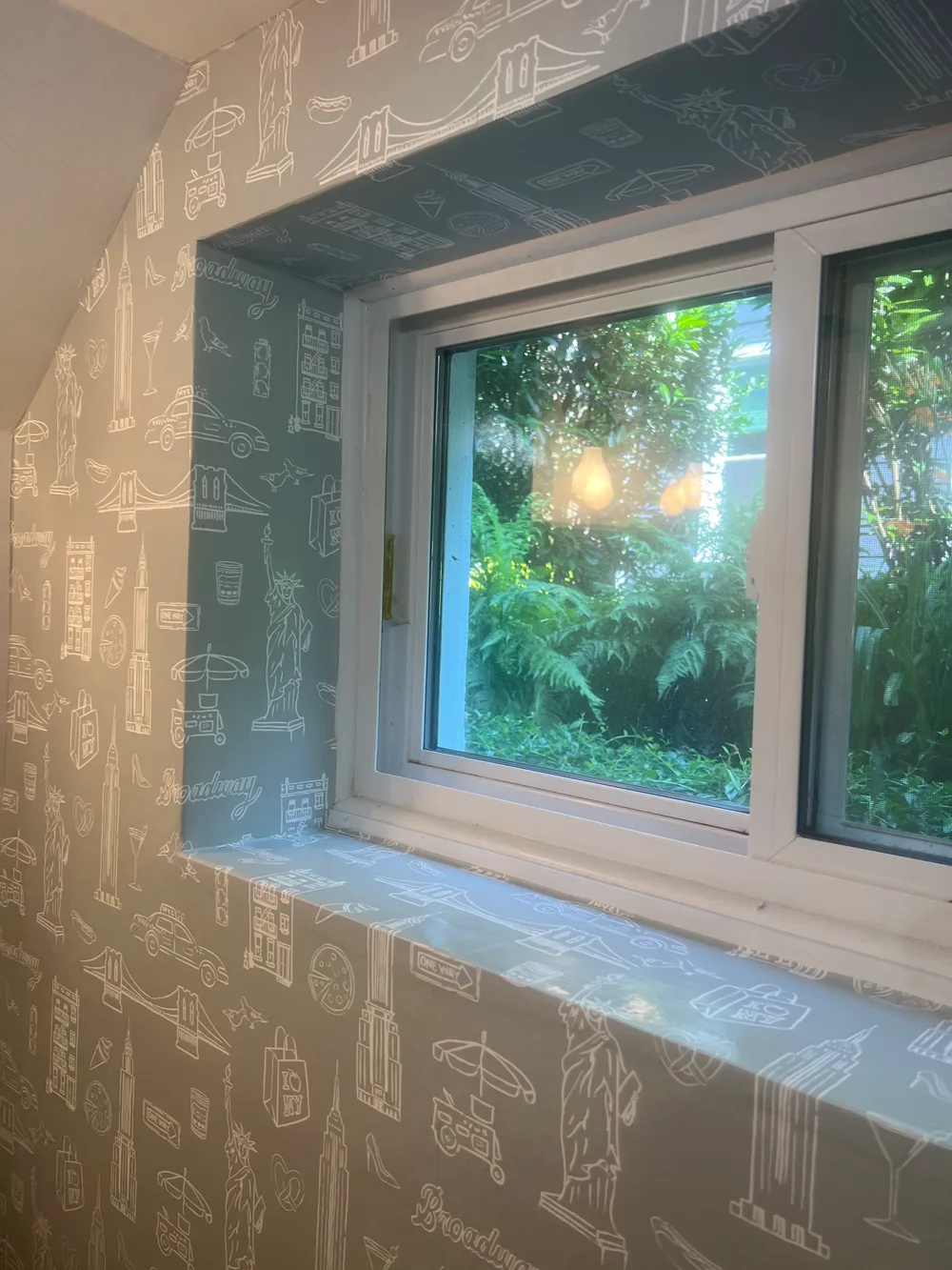 Residential wallpaper installation project by RCP Wallpaper