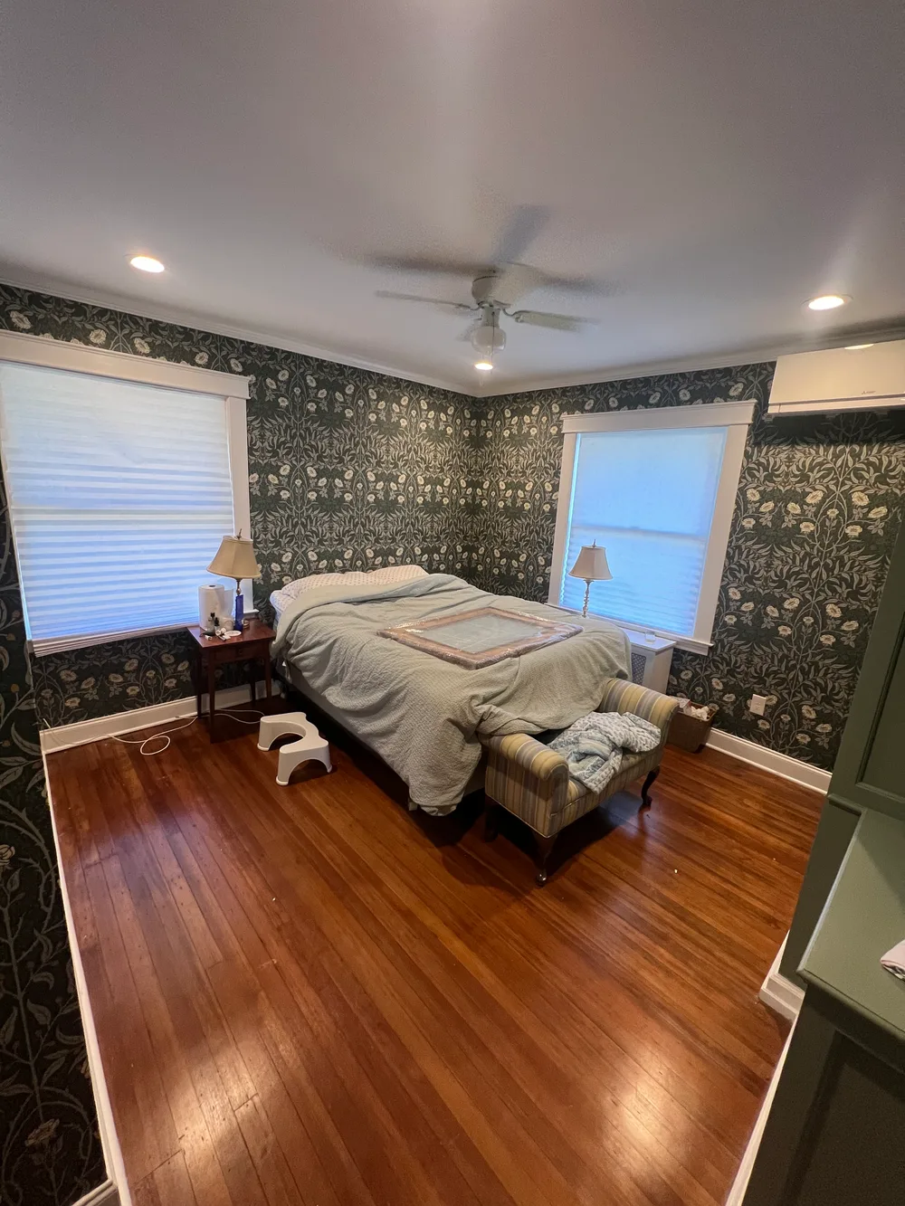 Residential wallpaper installation project by RCP Wallpaper